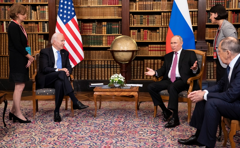 WSJ узнала о планах США использовать российские военные базы в Азии