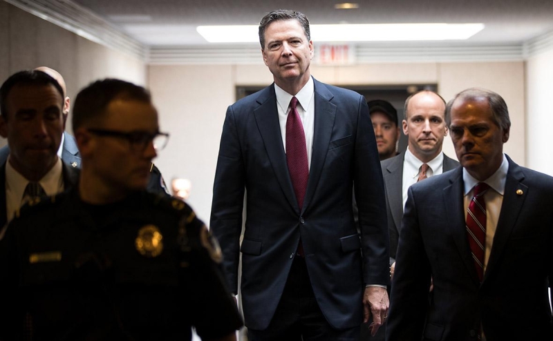 За что администрация Трампа хочет засудить бывших глав ФБР и ЦРУ