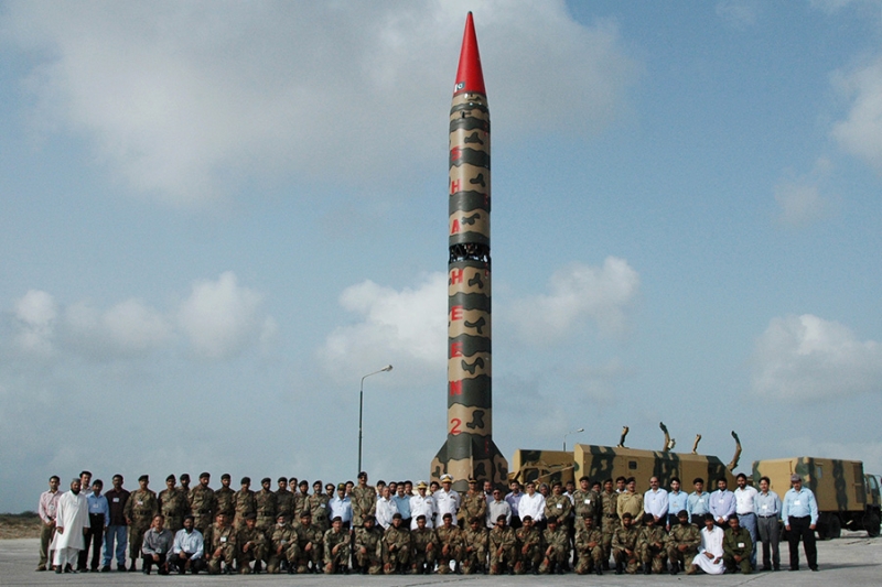 Зачем Индии и Пакистану ядерное оружие и как они наращивают его запасы