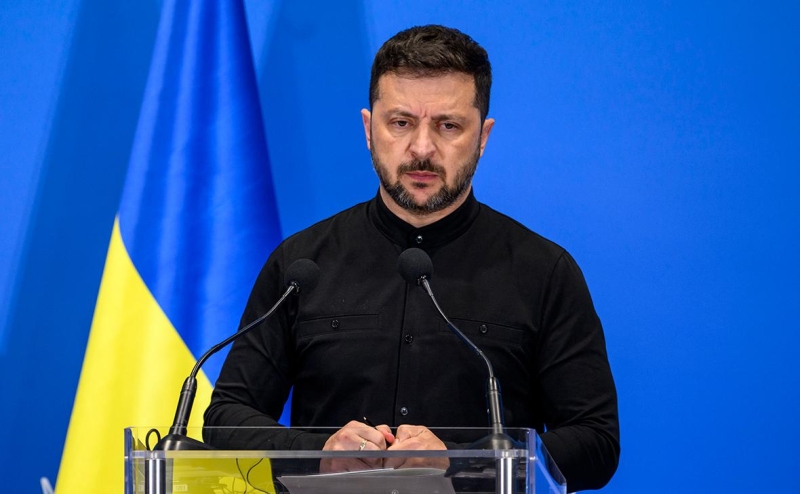 Зачем Зеленский меняет правительство Украины и послов в ключевых