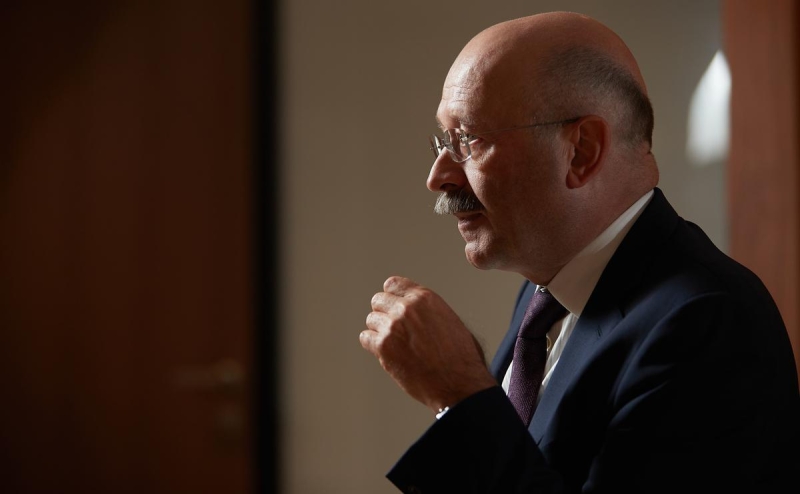 Задорнов оценил нужное миру время для перехода к расчетам в нацвалютах