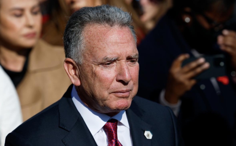 Захарова назвала цель приезда посла США в здание МИД России