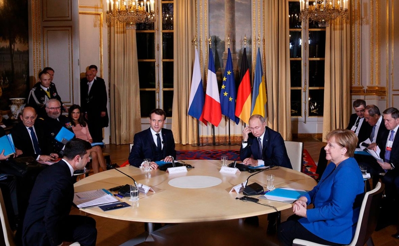 Захарова рассказала о содержании единственной встречи Путина&nbsp;и