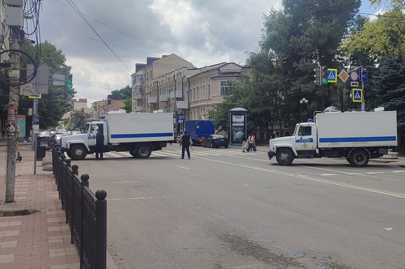 Захват заложников в СИЗО Ростова. Фото и видео