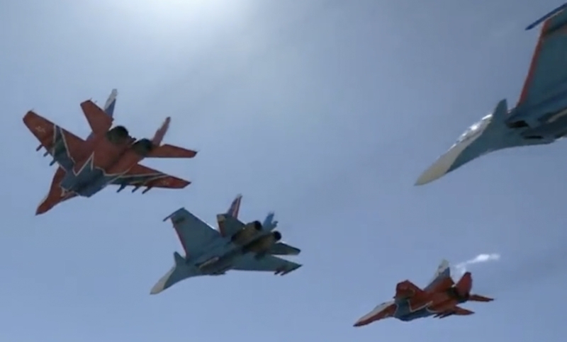 Закончилось объявленное Путиным перемирие ко Дню Победы