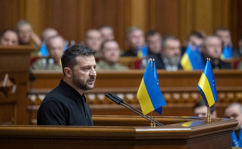 Залужный сообщил о отправке на учебу &laquo;будущих премьеров и президента&raquo;