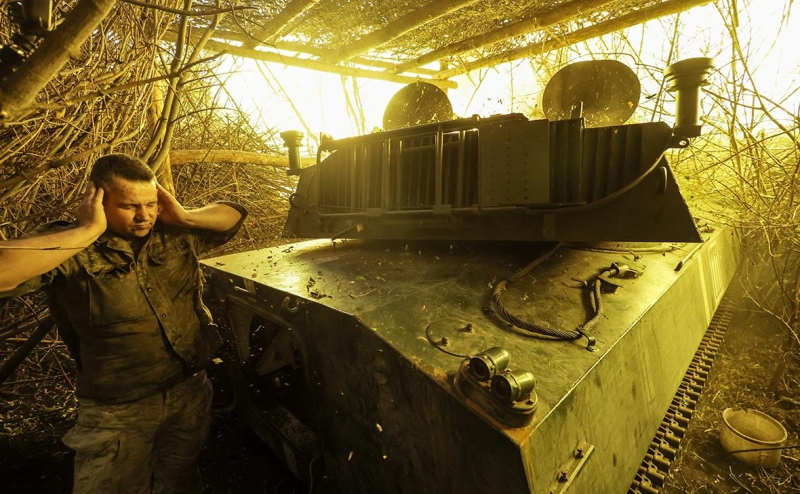 Залужный в колонке для Vogue назвал 10 уроков для Украины