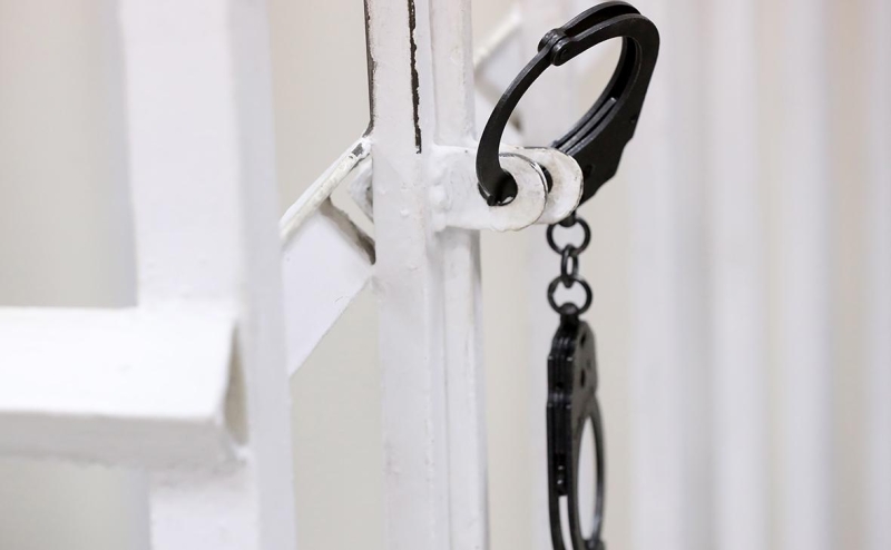 Замглавы курского Фонда капремонта задержали за посредничество во