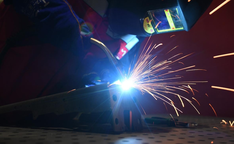 Занятость в неформальном секторе России достигла рекорда с 2016 года