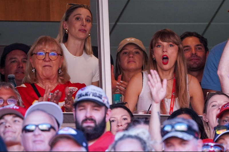 Запретили девушек в бикини. Как Тейлор Свифт изменила Супербоул