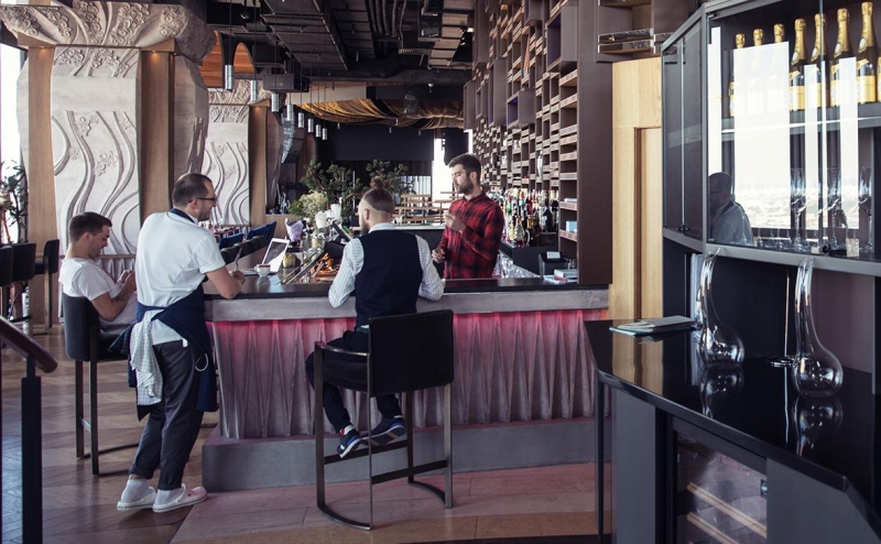 Зарплата глав компаний в США впервые за 10 лет не достигла $100 млн