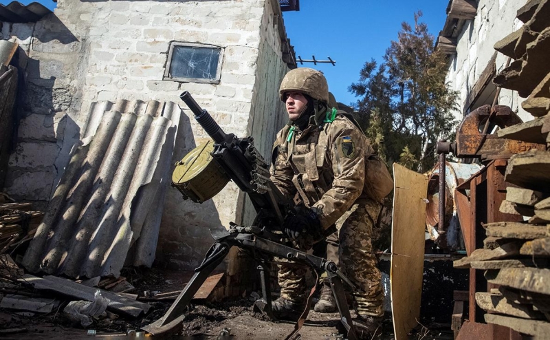 Зеленский объяснил решение продолжать оборону Артемовска