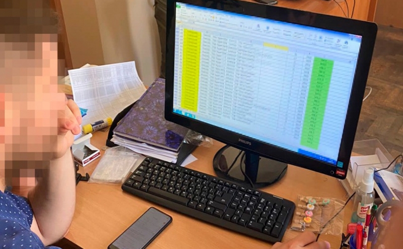 Зеленский объяснил увольнение глав СБУ и ГП связями силовиков с Россией