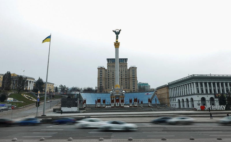 Зеленский ответил Келлогу, кому решать, кто сядет за стол переговоров