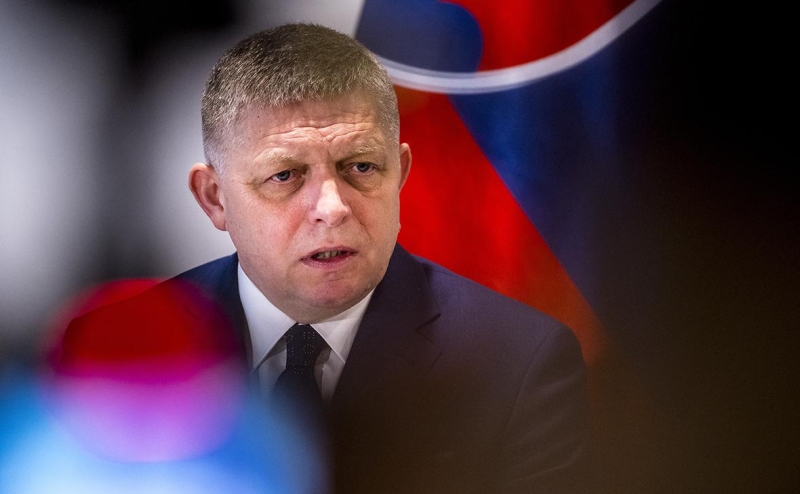 Зеленский ответил на открытое письмо премьера Словакии