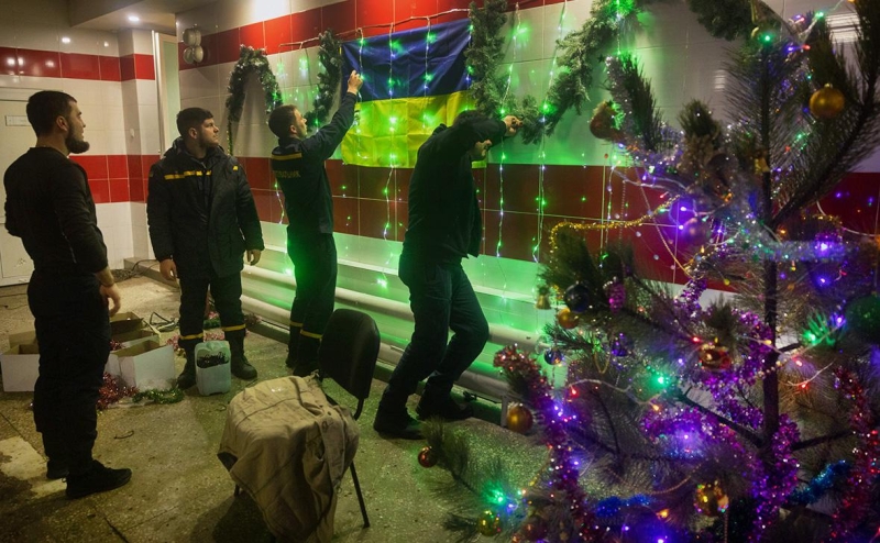 Зеленский перенес празднование Рождества на 25 декабря