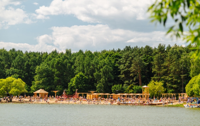 Зеленский подписал закон о превращении бывшей резиденции Януковича в