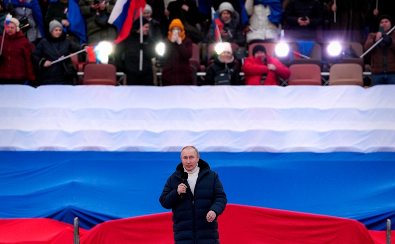 Зеленский подписал закон о продлении военного положения на Украине