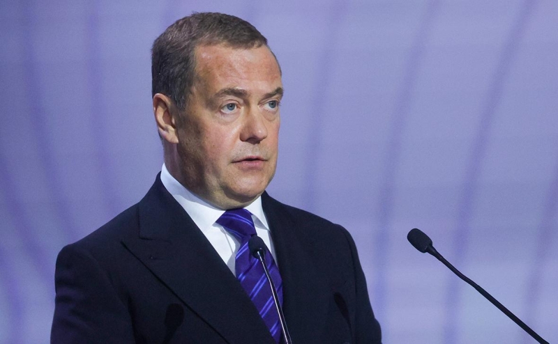 Зеленский поручил «активизировать все контакты» с Вашингтоном