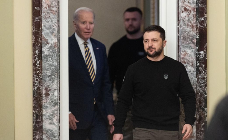 Зеленский рассказал о обсуждении поставок нового дальнобойного оружия