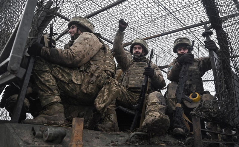 Зеленский счел «тупым и безответственным» отказ Киева от ядерного