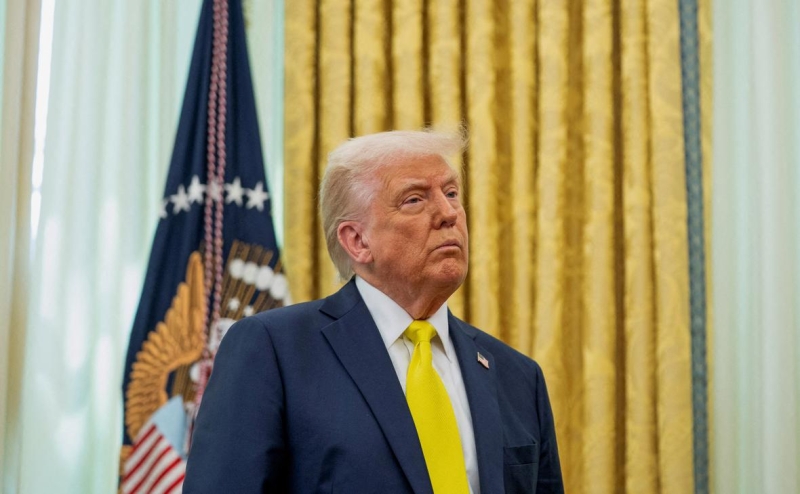 Зеленский вдвое обогнал Трампа по популярности в США