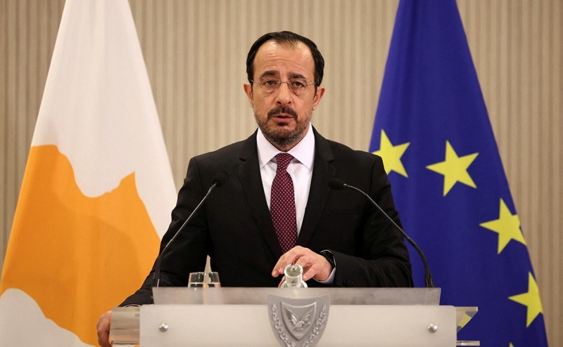 Жена главы Кипра покинула свою должность на фоне коррупционного