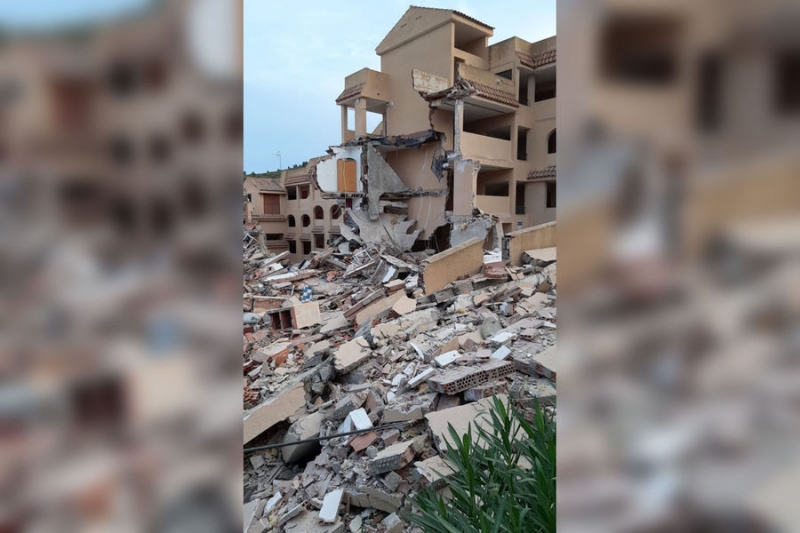 Жилой многоквартирный дом обрушился в Испании