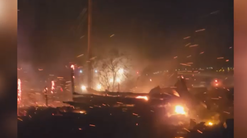 Жителей района Улан-Удэ эвакуировали из-за загоревшихся домов