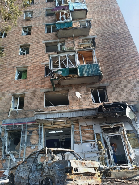 Жители рассказали о повреждениях девятиэтажки в Курске от падения