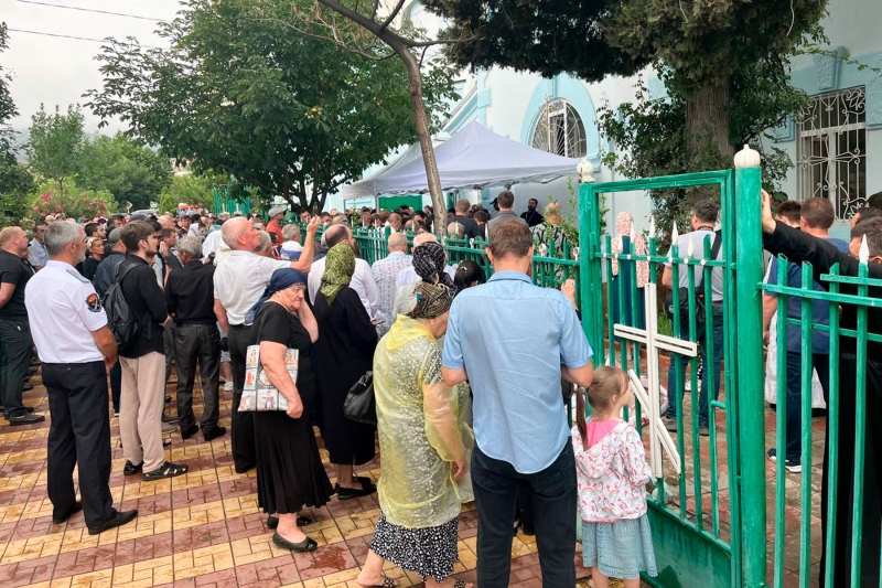 &laquo;Животного страха нет&raquo;: как живет Дербент после убийства священника