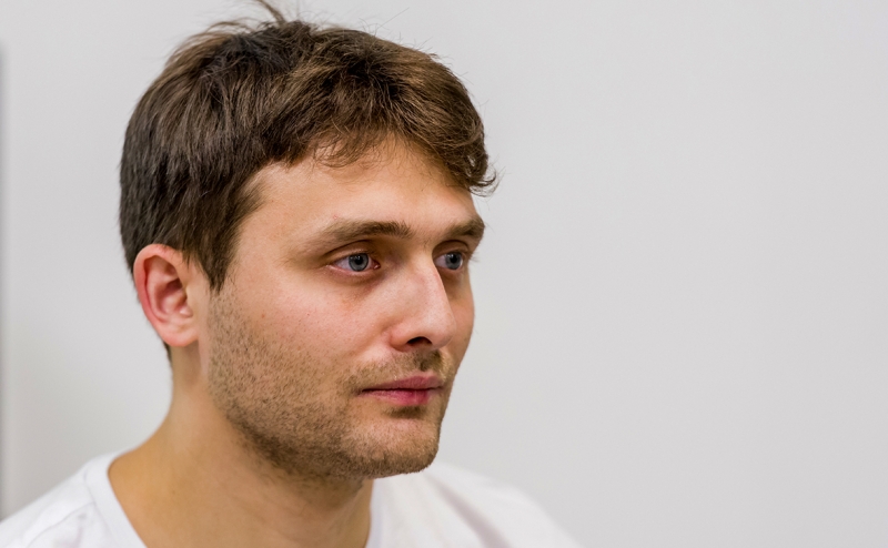 Журналиста Илью Красильщика объявили в розыск по делу о фейках про армию